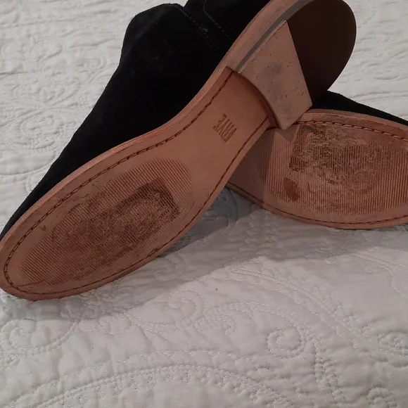 Frye black suede booties - Picture 6 of 6